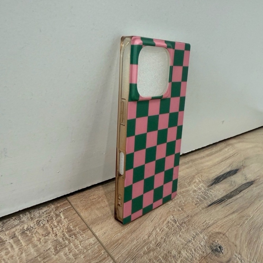 iPhone 16 Pro Cases Bundle - Picture 3 of 3